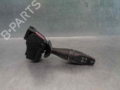 Used Steering column stalk FORD MONDEO III Turnier (BWY) 2.0 16V (146 hp) 8141655