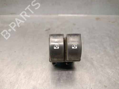 Used Left front window switch RENAULT TRAFIC II Bus (JL) 2.0 dCi 115 (JL00, JL01, JL0H, JL0M, JL0U) (114 hp) 32271605