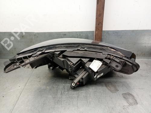 Right headlight RENAULT CLIO V (B7_) 1.6 E-TECH 140 (B7MU) | BP29384166C29 