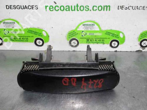 Klamka zewnętrzna drzwi przednich prawych AUDI A4 B7 Avant (8ED) 2.0 TDI 4B0839885