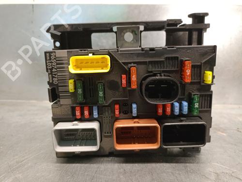 Used Fuse box CITROËN C2 (JM_) 1.4 (73 hp) 21840036