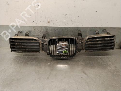 grille-seat-leon-1m1-1999-2000-2001-2002-2003-2004-2005-2006-37992212 main image