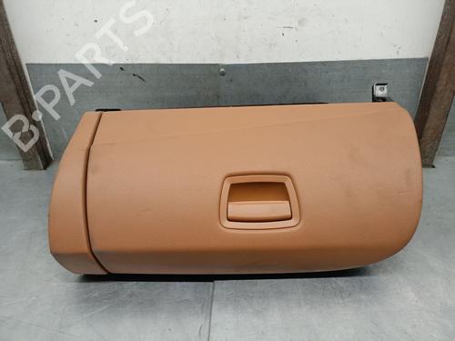 Used Glove box Glove box 39142178 39142178