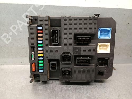 Used Fuse box CITROËN C4 I (LC_) 1.4 16V (88 hp) 28388947