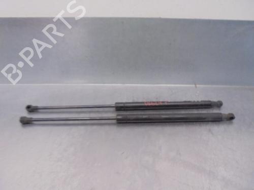Tailgate lift support LAND ROVER DISCOVERY III (L319) 2.7 TD 4x4 | BP15001142C138 