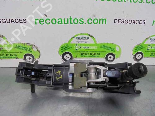 Front left exterior door handle MERCEDES-BENZ C-CLASS (W203) C 200 Kompressor (203.042) | BP2107959C128