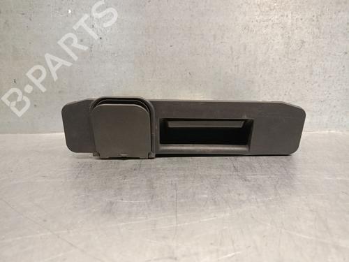 Używane Klamka klapy tylnej / bagażnika MERCEDES-BENZ A-CLASS (W177) A 180 d (177.003) (116 hp) 29940670