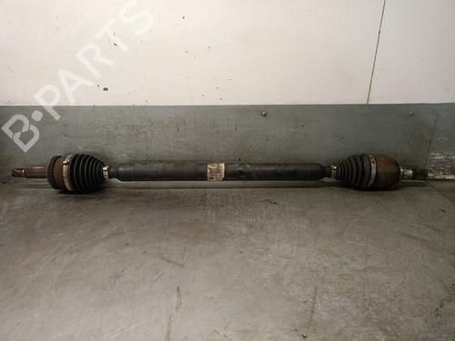Used Right front driveshaft HYUNDAI i30 (GD) 1.6 CRDi (110 hp) 27298626