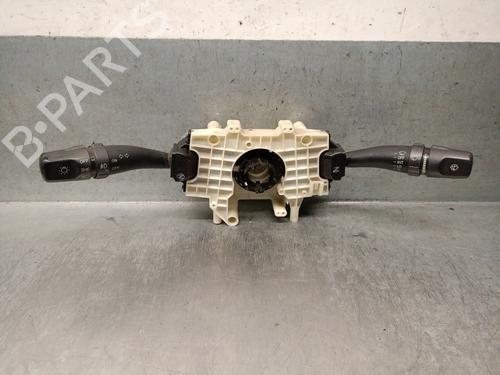 Used Headlight switch HYUNDAI TRAJET (FO) 2.0 CRDi (113 hp) 30932039