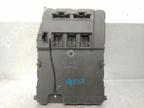 Sikringsdose RENAULT GRAND SCÉNIC II (JM0/1_) 1.9 dCi (JM0G, JM12, JM1G, JM2C) (120 hp) 15612846