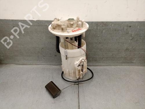 Used Fuel pump RENAULT TRAFIC II Van (FL) [2001-2025]  30858348