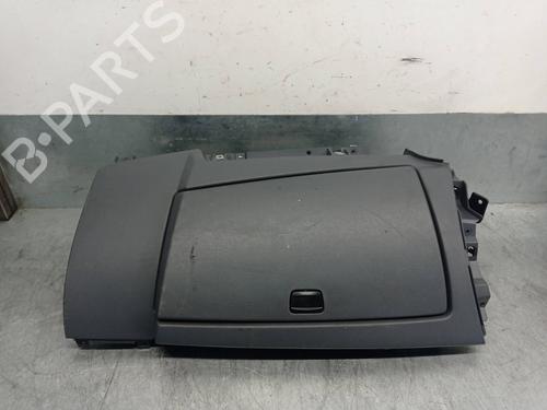 Used Glove box BMW 1 (E87) 118 d (122 hp) 8289702