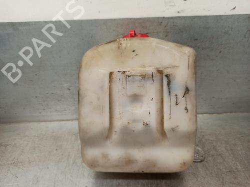 Windscreen washer tank VW POLO II (86C, 80) 1.3 321955453E | 2 | PUERTAS