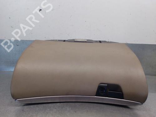 Boîte à gants VOLVO V70 II (285) 2.4 (140 hp) 30832386