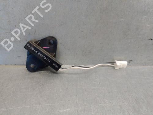 Used Antenna/Base MITSUBISHI OUTLANDER III (GG_W, GF_W, ZJ, ZL, ZK) Plug-in Hybrid (GG2W) (200 hp) 29113733