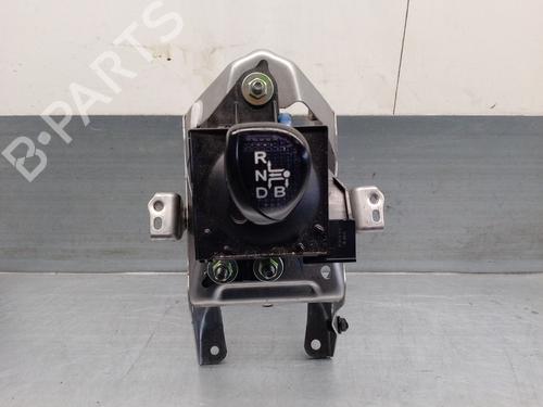 Gear lever TOYOTA AURIS (_E18_) 1.8 Hybrid (ZWE186_, ZWE186R) | BP17388269M90 