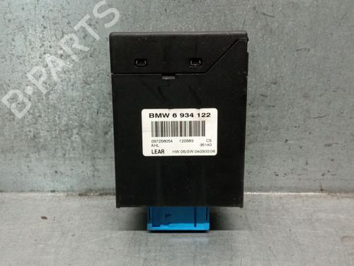 Elektronisk modul BMW 5 (E60) 525 i (192 hp) 25243396