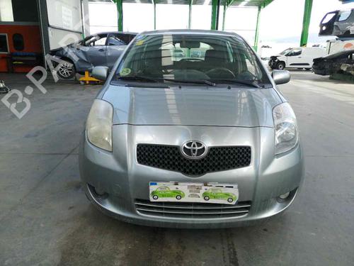 Luna delantera izquierda TOYOTA YARIS (_P9_) 1.4 D-4D (NLP90_, NLP90R) | BP9682907C18 