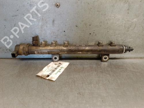 Used Injection rail Injection rail 38735649 38735649