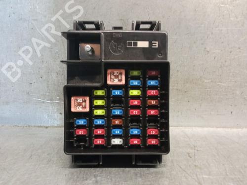 Used Fuse box HYUNDAI TUCSON (TL, TLE) 2.0 CRDi All-wheel Drive (136 hp) 28057068