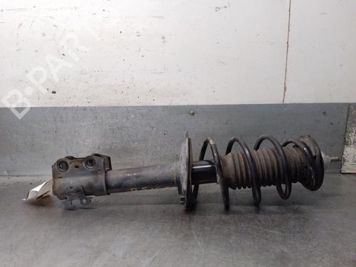Used Left front shock absorber Left front shock absorber TOYOTA YARIS (_P13_) 1.0 (KSP130) (72 hp) 33986808 33986808