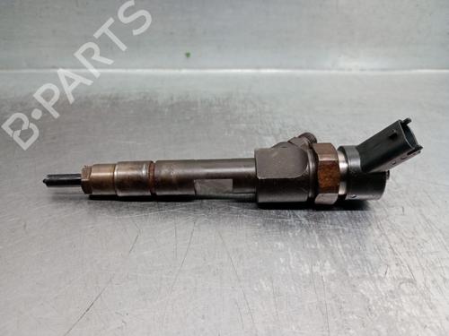 Used Injector VOLVO V40 Estate (645) 1.9 DI (115 hp) 31169380