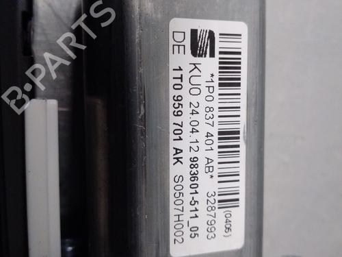 Front left window mechanism SEAT LEON (1P1) 1.2 TSI | BP13018171C22 