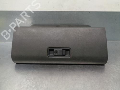 Used Glove box Glove box 17456280 17456280
