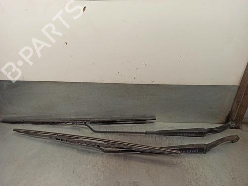 Used Front windshield wiper arm PEUGEOT 307 (3A/C) 2.0 HDi 90 (90 hp) 17334621
