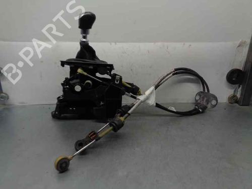 Used Gear lever FORD FOCUS III [2010-2020]  7447180