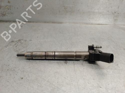 Injecteur AUDI Q7 (4LB) 3.0 TDI quattro (240 hp) 32337047