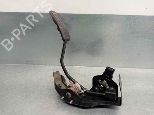 Pedal TOYOTA COROLLA Verso (ZER_, ZZE12_, R1_) 2.2 D-4D (AUR10_, AUR10R) (136 hp) 10087357