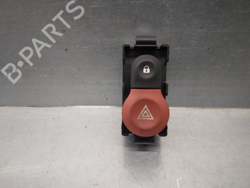 Used Warning switch SMART FORFOUR Hatchback (453) 1.0 (453.042, 453.043) (71 hp) 15831533