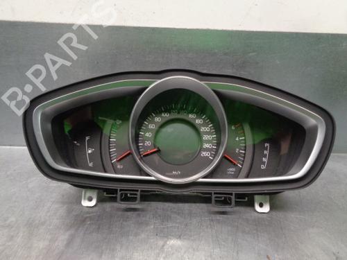 Used Instrument cluster VOLVO V40 Hatchback (525) D2 (120 hp) 9969690