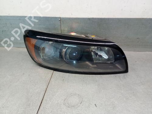 Used Right headlight Right headlight VOLVO C30 (533) 2.0 D (136 hp) 34244439 34244439