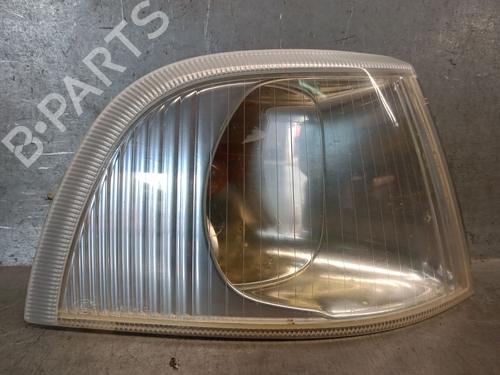 Used Right front indicator Right front indicator VOLVO V40 Estate (645) 1.9 DI (95 hp) 34583673 34583673