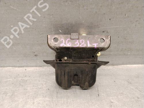 tailgate-lock-audi-a4-b5-avant-8d5-1994-1995-1996-1997-1998-1999-2000-2001-2002-38512652 main image