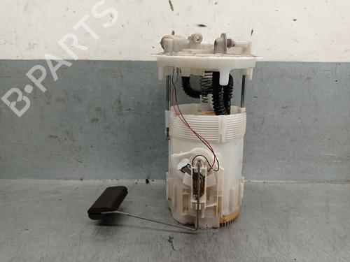 Used Fuel pump RENAULT TRAFIC II Van (FL) 2.5 dCi 145 (FL0J) (146 hp) 28539822