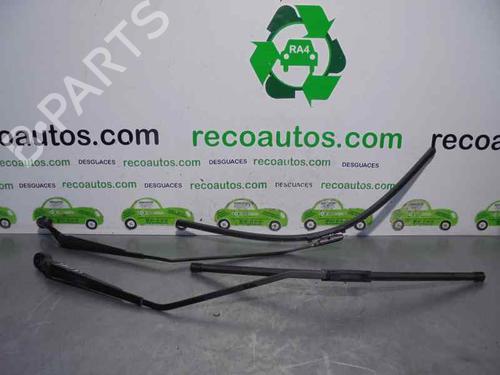 Used Front windshield wiper arm RENAULT SCÉNIC III (JZ0/1_) 1.5 dCi (110 hp) 4869087