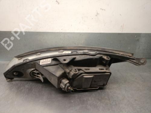 Phare droit FORD FOCUS I (DAW, DBW) 1.8 Turbo DI / TDDi | BP30645174C29