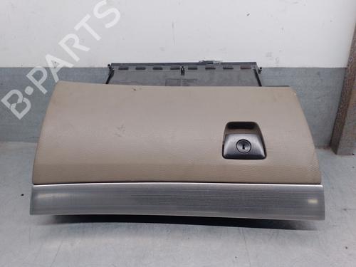 Used Glove box VOLVO XC90 I (275) D5 AWD (185 hp) 26493611