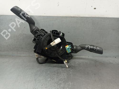 Forlygtekontakt TOYOTA YARIS (_P21_, _PA1_, _PH1_) 1.5 Hybrid (MXPH10, MXPH11) (116 hp) 20663582