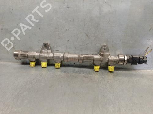 Used Injection rail FIAT FIORINO Box Body/MPV (225_) [2007-2025]  16915034