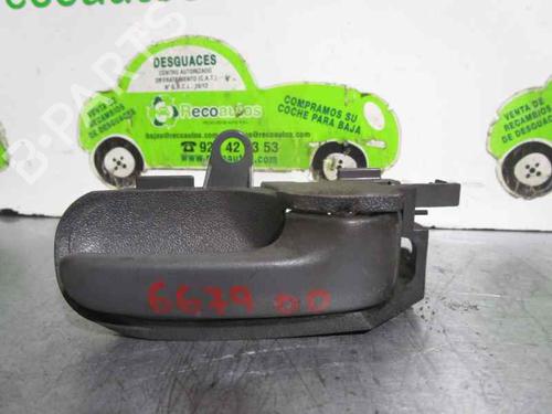 Used Front right interior door handle PEUGEOT 107 (PM_, PN_) 1.4 HDi (54 hp) 3216675