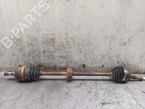 Used Right front driveshaft OPEL VECTRA A (J89) 2.0 i (F19, M19) (115 hp) 3263035