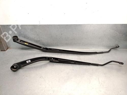 Front windshield wiper arm HYUNDAI TUCSON (TL, TLE) 1.6 CRDi | BP25786117C143 