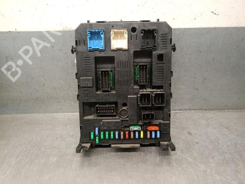 Used Fuse box Fuse box PEUGEOT 3008 I MPV (0U_) 1.2 (131 hp) 33427943 33427943