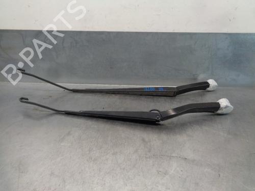 Used Front windshield wiper arm OPEL INSIGNIA A Sports Tourer (G09) 2.0 CDTI (35) (160 hp) 10631558