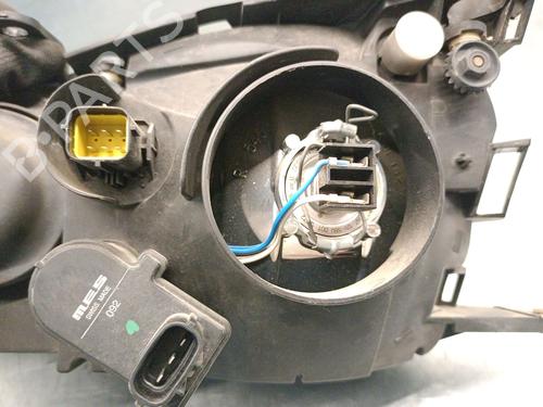 Right headlight TOYOTA AVENSIS (_T22_) 2.0 D-4D (CDT220_, CDT220R) | BP29244912C29 