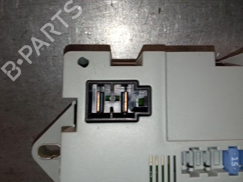 Fuse box JAGUAR F-PACE (X761) 2.0 TD4 | BP30137259E1